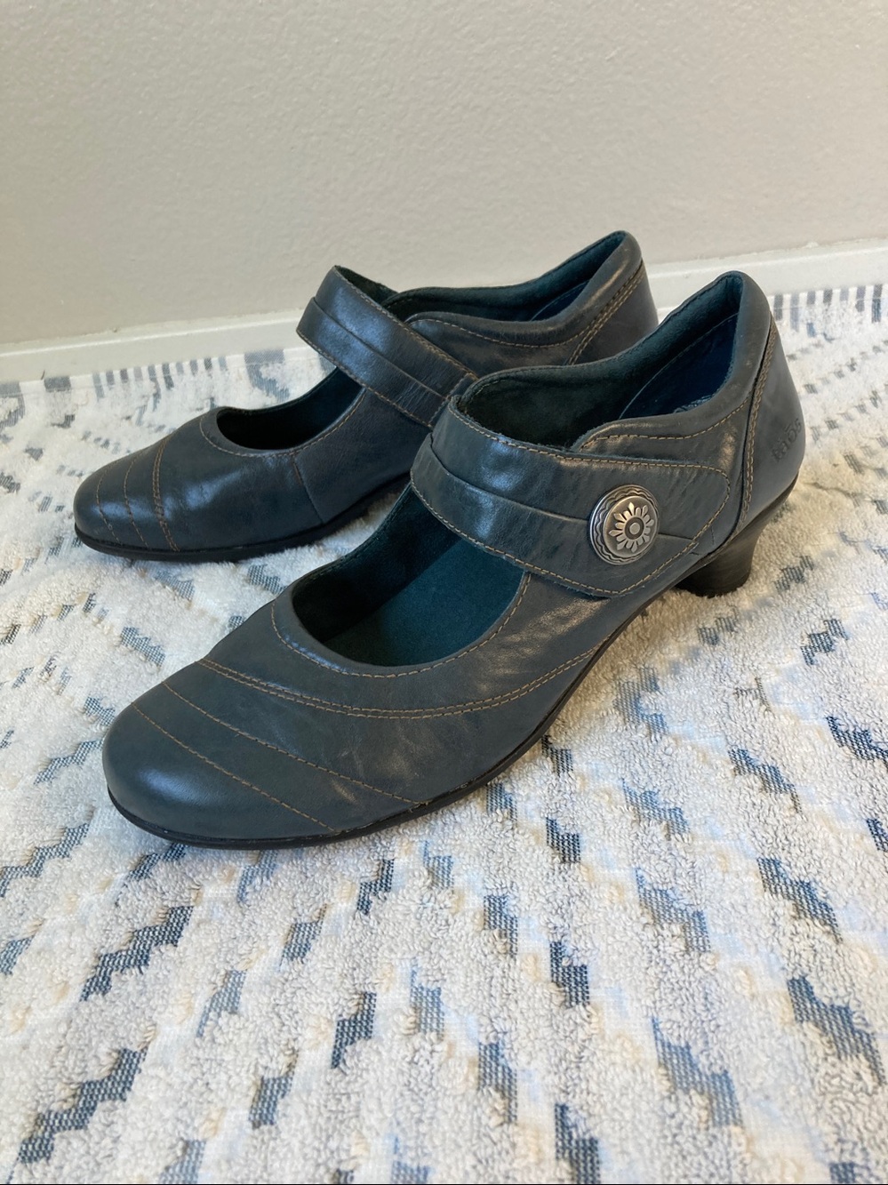 Taos Dutchess leather Mary Jane heeled comfort clogs Forest Green EUR 40